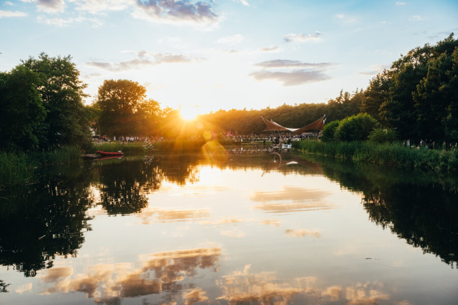 Latitude lake