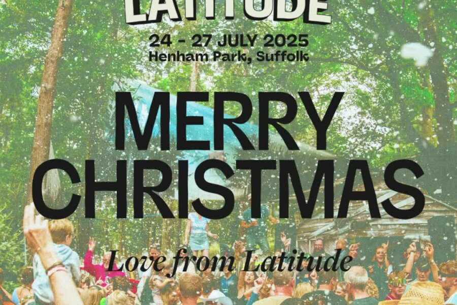 Sprinkling Some Latitude Magic Under Your Tree 🎁